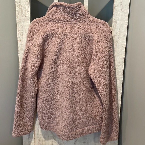 Woman’s Old Navy 3/4 Zip Fleece - Picture 3 of 5